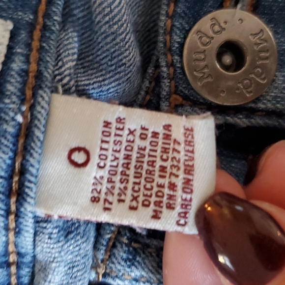 Mudd Stretch Skinny Jeans - Picture 5 of 5